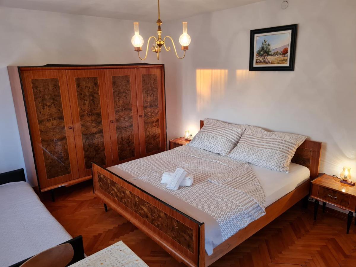 Leana Apartma