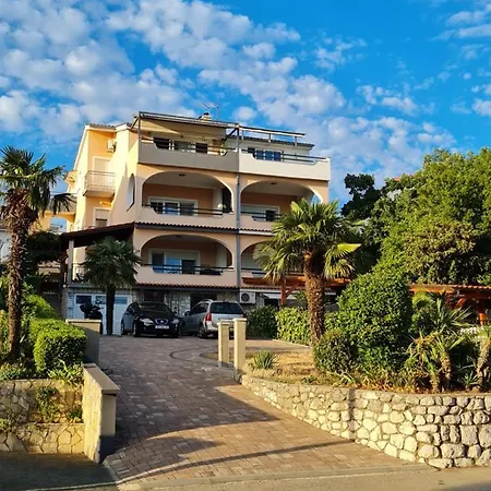 Apartment Leana Crikvenica Exterior photo